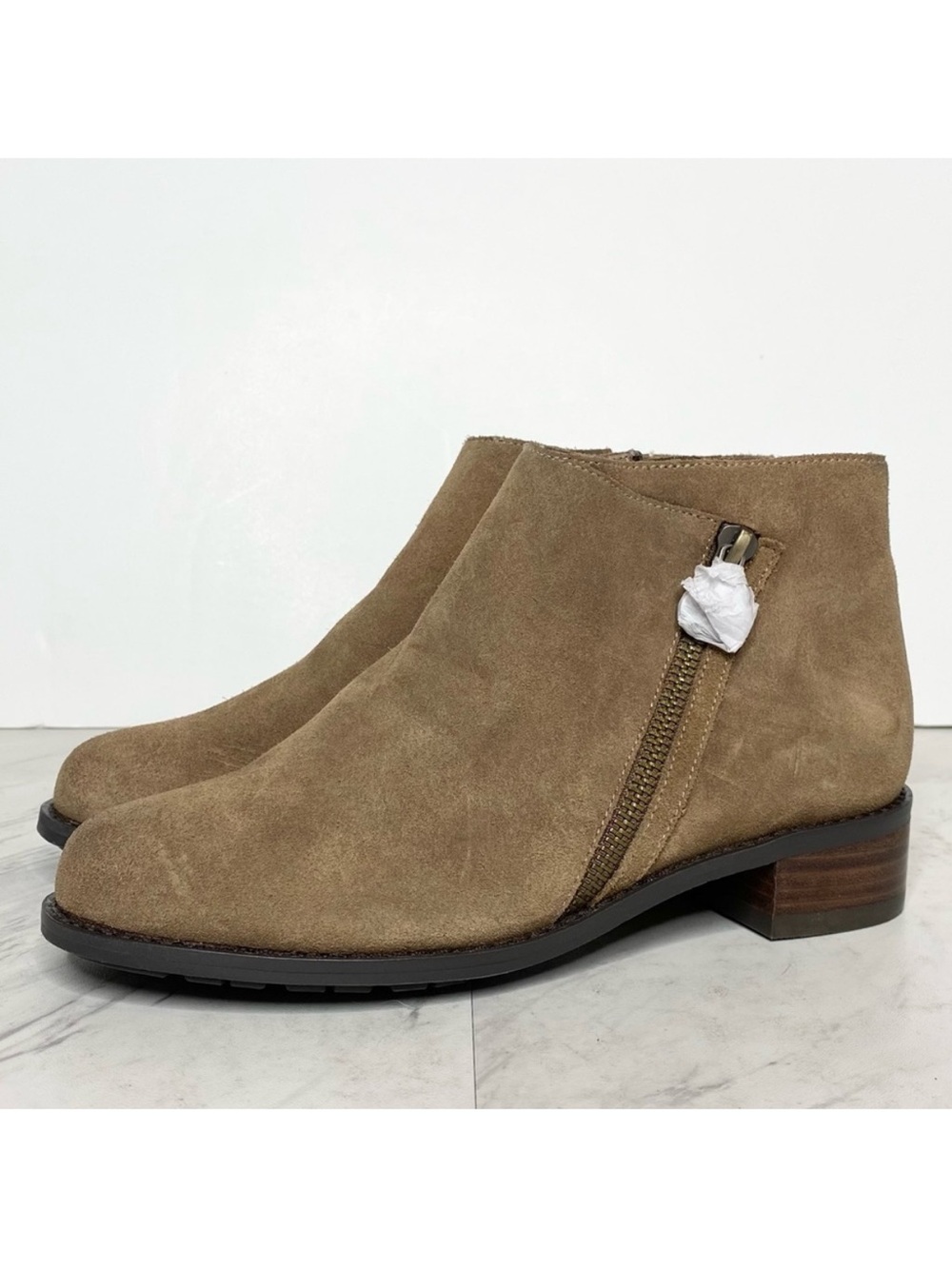 New! Bettye Muller Trinity Tan Suede Bootie 6M